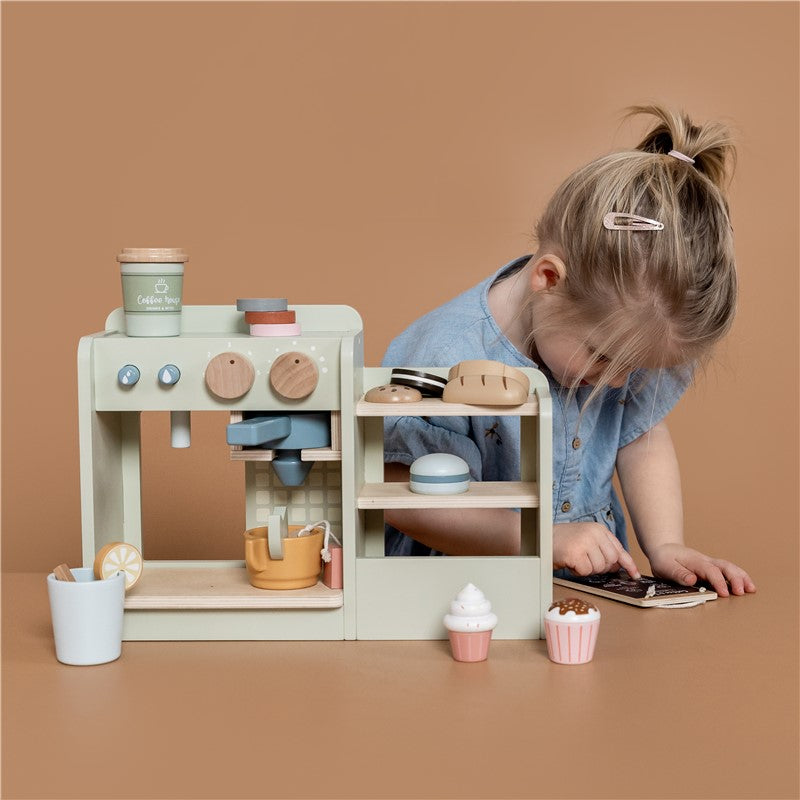 Café corner de madera de Little Dutch